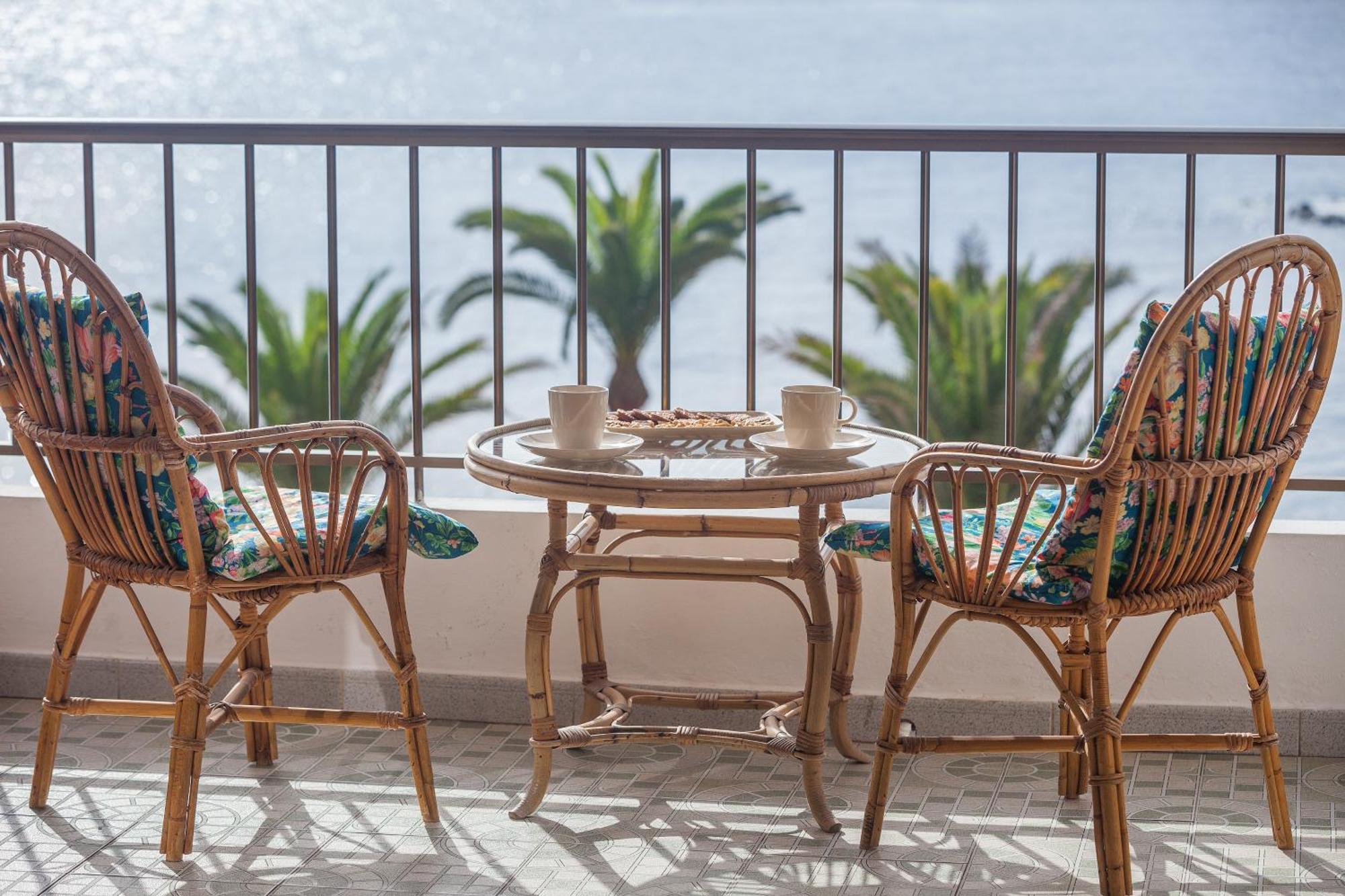 Casa De Franco - Ocean View, Terrace, Balcony, 50M From Playa La Arena, Fibre Net Apartment Puerto de Santiago  Luaran gambar