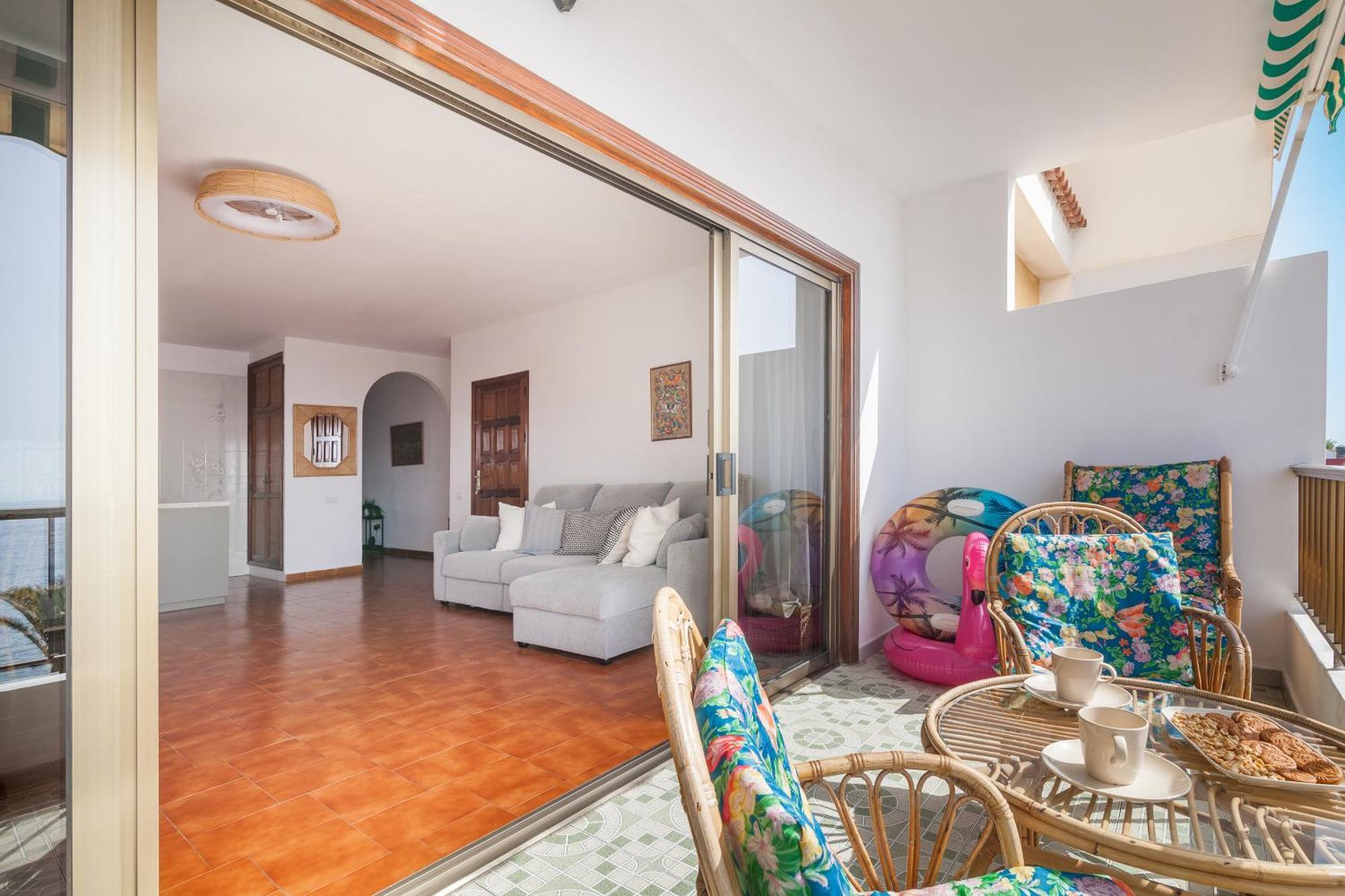 Casa De Franco - Ocean View, Terrace, Balcony, 50M From Playa La Arena, Fibre Net Apartment Puerto de Santiago  Luaran gambar