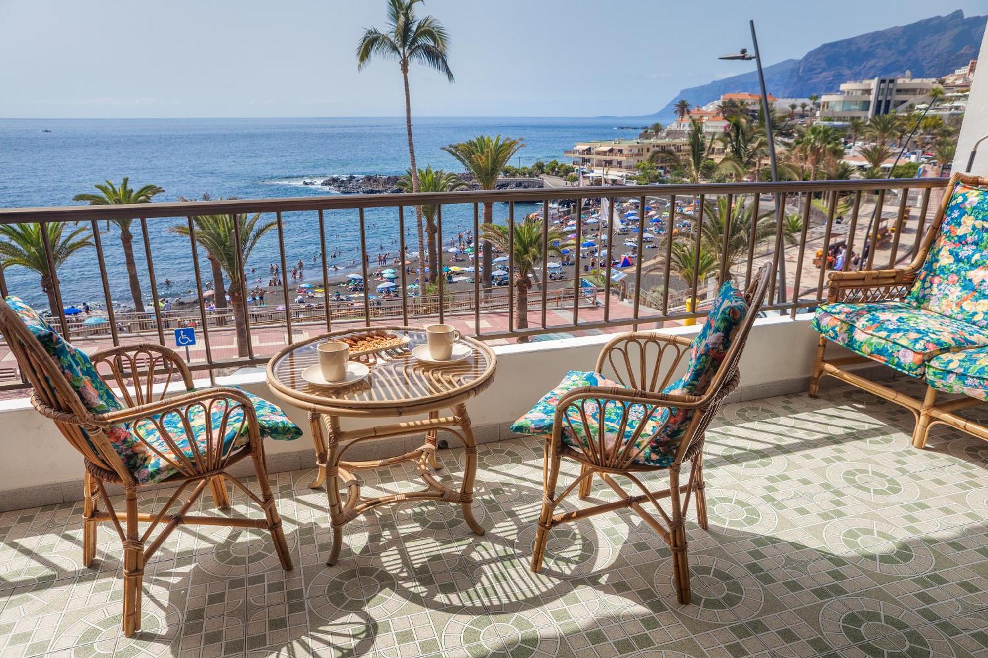 Casa De Franco - Ocean View, Terrace, Balcony, 50M From Playa La Arena, Fibre Net Apartment Puerto de Santiago  Luaran gambar